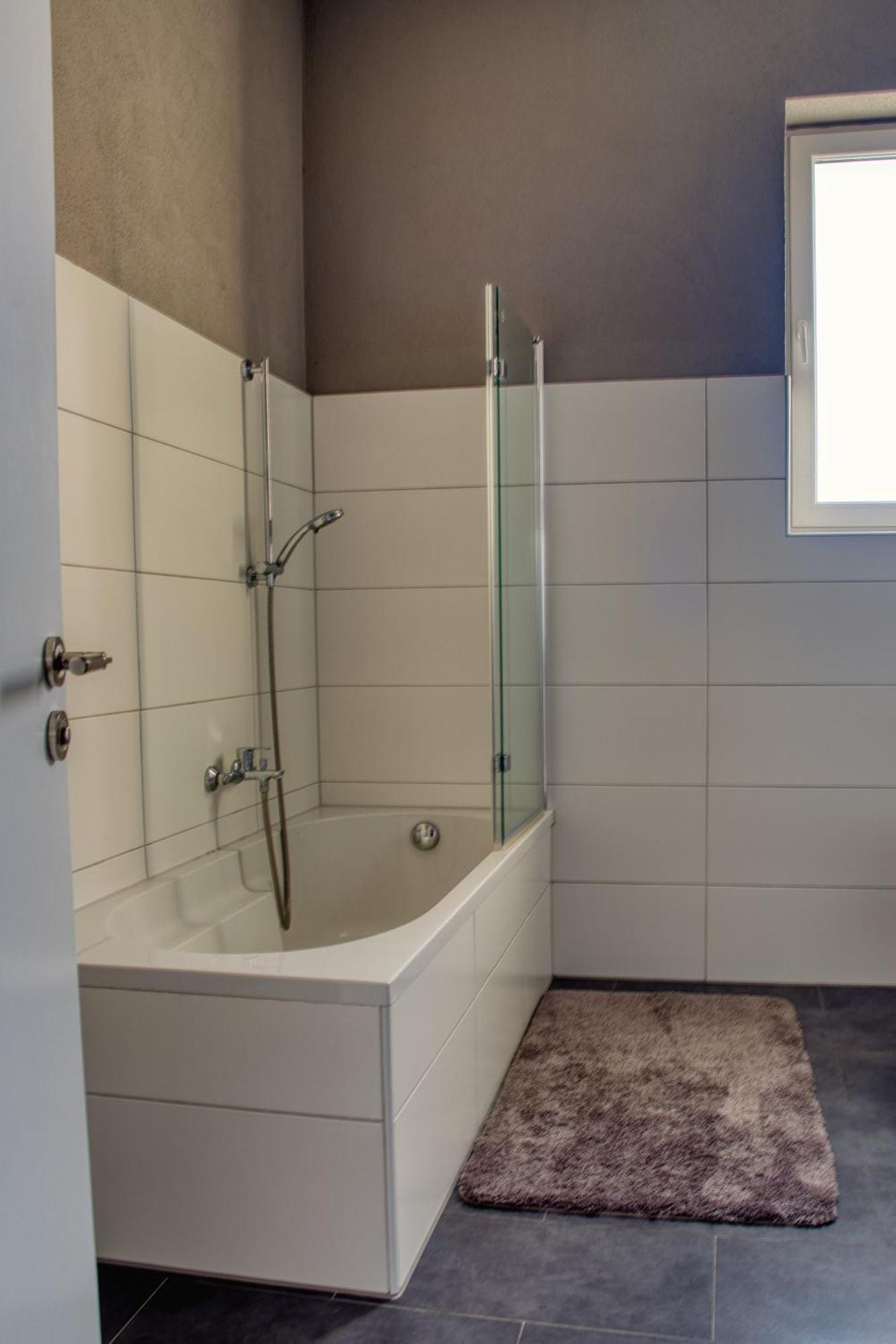 Appartamento Wen Bhf Neu & Zentral In Weiden Fuer Bis Zu 6 Personen Weiden in der Oberpfalz Esterno foto