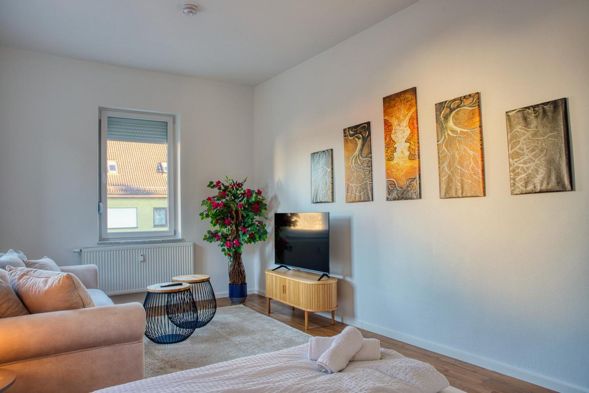Appartamento Wen Bhf Neu & Zentral In Weiden Fuer Bis Zu 6 Personen Weiden in der Oberpfalz Esterno foto